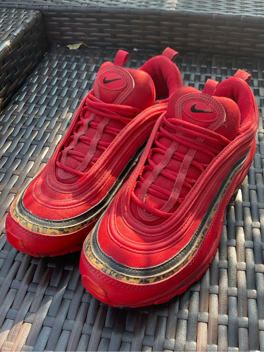 NIKE AIR MAX 97 "LEOPARD PRINT" UNIV. RED. In Very Good Condition. Women’s 10.